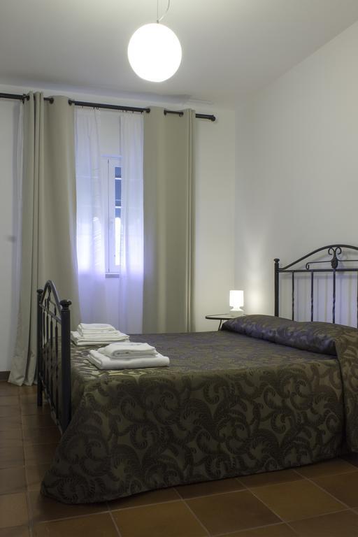 مونوبولي Villa Apollonia B&B الغرفة الصورة