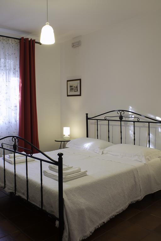 مونوبولي Villa Apollonia B&B الغرفة الصورة