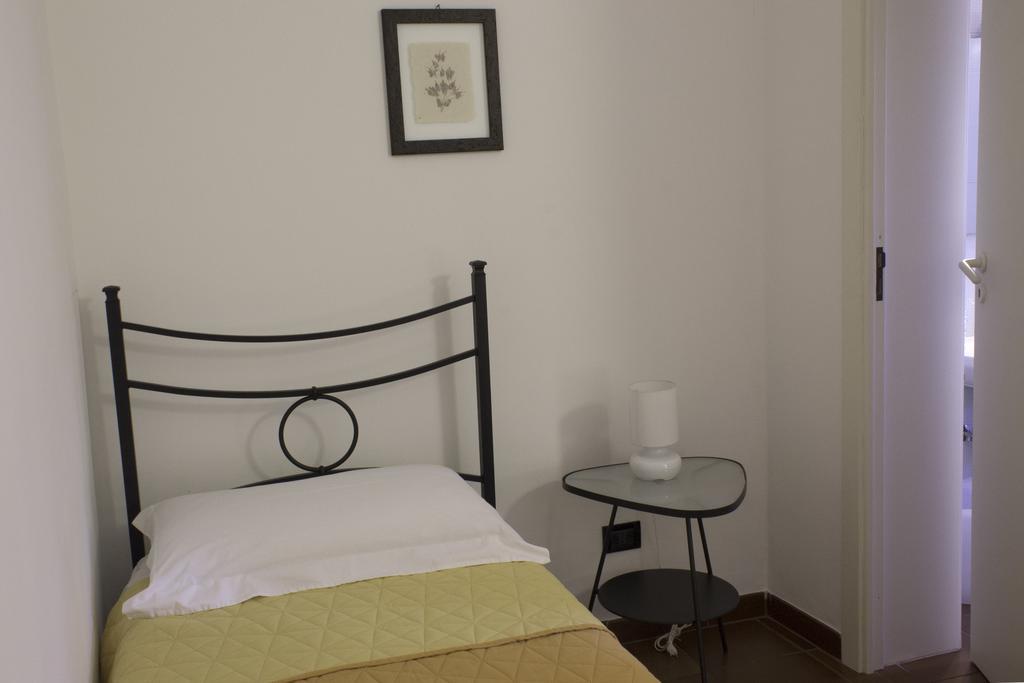 مونوبولي Villa Apollonia B&B الغرفة الصورة